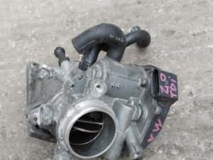Clapeta acceleratie Audi A4 8K 2.0 TDI cod 04L128063P motor CKF — miniatura 3