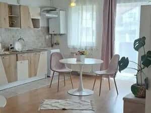 Apartament modern cu 2 camere, parcare si balcon generos – de inchir — miniatura 3