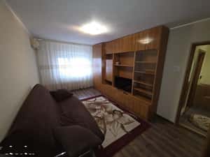 Apartament 3 camere etaj 3 zona micro 17 piata rusilor — miniatura 2