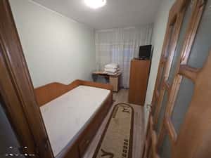 Apartament 3 camere etaj 3 zona micro 17 piata rusilor — miniatura 3