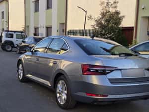 Skoda Superb 2020, 18.000 EUR — miniatura 5