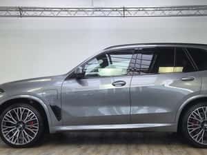 BMW X5 2025 SUV Hibrid Second hand 4.900 km — miniatura 5