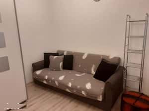 Inchiriez garsoniera decomandata 34 mp. — miniatura 3