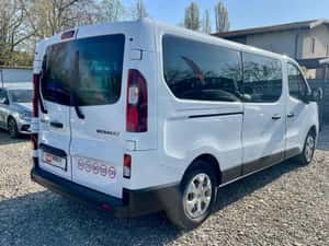 RENAULT TRAFIC 2.0 Blue dCi 110 S&S L2 8+1 Life — miniatura 4
