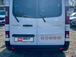 RENAULT TRAFIC 2.0 Blue dCi 110 S&S L2 8+1 Life — miniatura 5