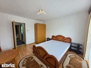 2 camere, etaj intermediar, ultracentrală, zona Hotel Roman, mobilat — miniatura 4