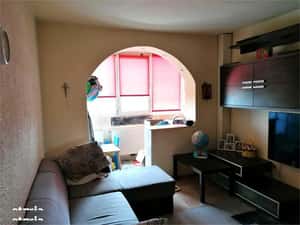 Apartament cu doua camere decomandat, zona Vlahuta — miniatura 2