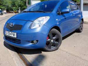 Toyota Yaris Automata ,stare impecabila mecanic si estetic ! — miniatura 4