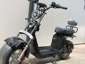 Scuter electric model 2026 — miniatura 4