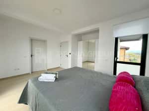 Casă premium 4 camere | Prima închiriere| 3 băi | Pet Friendly | Cristian — miniatura 6