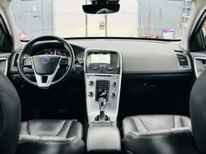 Volvo XC60 — miniatura 6