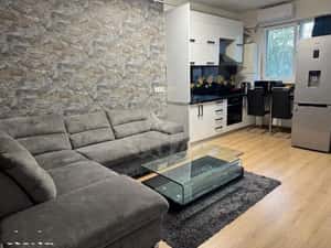 //2 CAMERE// ZONA 9 MAI, PLOIESTI// — miniatura 2