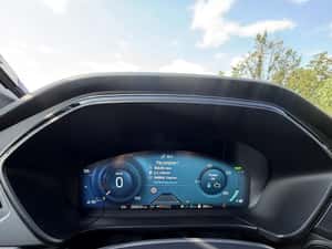 Ford Kuga Automată 225 HP Hibrid (B/E) — miniatura 3
