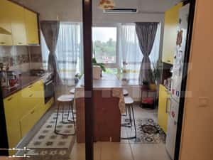 Apartament de vanzare, cu 3 camere, 66 mp, zona Pacurari