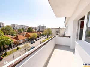 Decomandat,60mp,vitalizat,2 balcoane,living 24mp,areal linistit,Scriit — miniatura 6