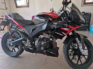 De vânzare motocicleta APRILIA TUONO 125 — miniatura 2