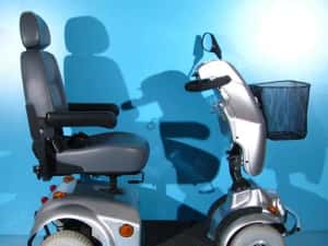 Scuter electric handicap/batrani Dietz Agin - 8 km/h — miniatura 4