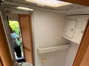Super rulota Elddis Salvington 2001 off camping boiler gaz, acumulator, 1150kg mma neinmatriculata impecabila pentru anul ei — miniatura 4