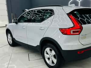 VOLVO XC40 MOMENTUM PRO - 174.000 km — miniatura 3