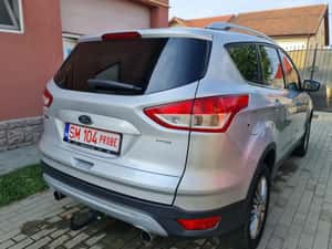 Ford Kuga 2.0 DIESEL 140CP — miniatura 6