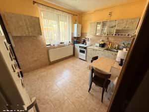 Apartament cu 2 camere+garaj De Vanzare in Floresti — miniatura 3