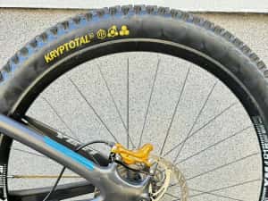 Bicicleta Yeti SB5.5 L full suspension Fox Kashima full carbon R29” — miniatura 7