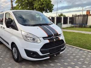 Ford Transit Custom 9 Locuri 2018 — miniatura 1