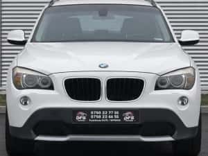 Vand BMW X1 2.0D XDrive 4x4 2012 * LED * SUV inmatriculata RO posibilitate rate / leasing / finantare urgent — miniatura 2