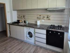 apartament de inchiriat — miniatura 3