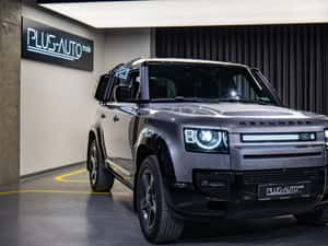 Land Rover Defender 110 3.0D I6 MHEV AWD X-Dynamic SE – Eiger Grey — miniatura 2