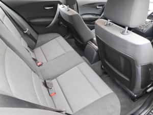 BMW Seria 1 - 118D — miniatura 8