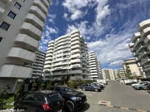 Copou– Royal Town-2 camere decomandat — miniatura 1