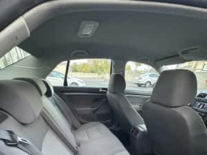 Volkswagen Jetta — miniatura 9