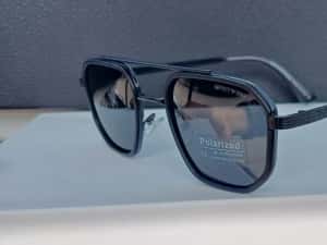 Ochelari de soare armani a negru — miniatura 4