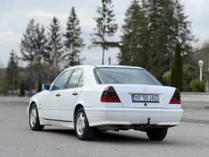 Mercedes C220 W202 1999 Facelift — miniatura 4
