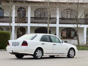 Mercedes C220 W202 1999 Facelift — miniatura 5