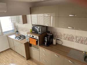 Inchiriez apartament cu 2 camere tip PB