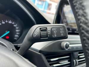 Ford Focus Manuală 125 HP Benzină — miniatura 3