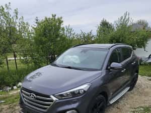 Vand Hyundai tucson avariat 2016 — miniatura 1
