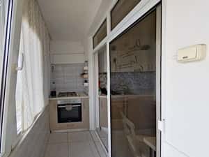 2 camere decomandate, etaj 6, balcon generos — 1 Mai, 550 EUR — miniatura 4
