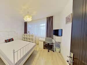 2 camere decomandate, etaj 6, balcon generos — 1 Mai, 550 EUR — miniatura 6