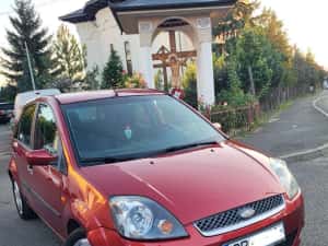 Ocazie 98000 km ford fiesta facelift 1.4 75 cp  consum 4% factura si garantie — miniatura 4
