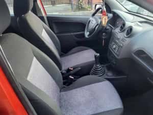 Ocazie 98000 km ford fiesta facelift 1.4 75 cp  consum 4% factura si garantie — miniatura 9