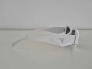 Ochelari de soare Prada alb/negru — miniatura 7