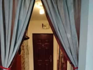 Închiriez apartament 2camere — miniatura 2