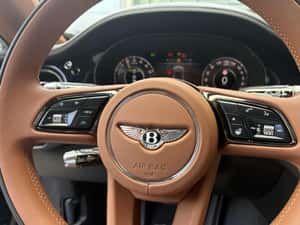 Bentley Flying Spur Hibrid Second-Hand - 5.225 km — miniatura 7