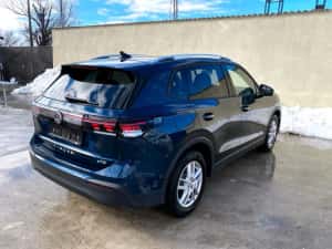 VW Tiguan 2025 Life 1.5eTSI DSG Hybrid usor avariat — miniatura 4