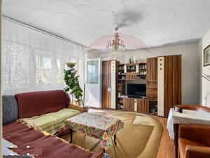 Apartament cu 3 camere de vânzare - zona Aurel Vlaicu — miniatura 3