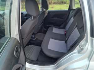 Ford fiesta 1.4 TDCI An 2009 — miniatura 8