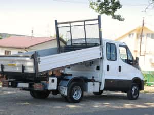 IVECO Daily 35C16 Doka Basculabil/cutie Cabina dubla 7 locuri 2022 3.0HPi 160 CP E6 6 trepte AC bena 3 m cat. B, unic proprietar — miniatura 5